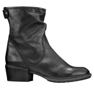 TIMBERLANDS
Women's Sutherlin Bay Mid Back Zip Slo